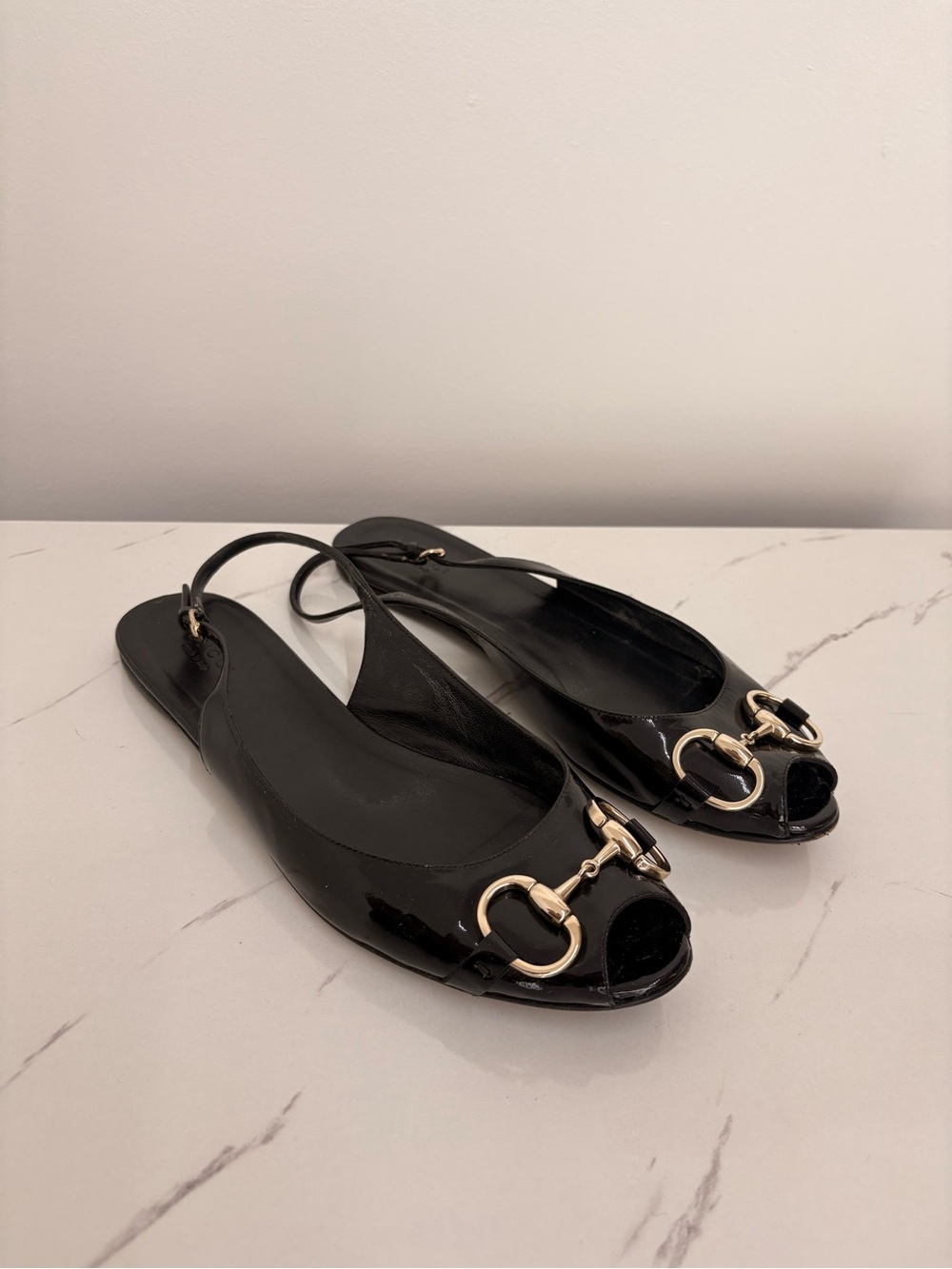Gucci Black Patent Leather Peep-Toe Slingback Flats with Gold Horsebit - Picture 3 of 6